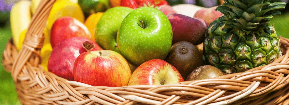 Seasonal Fruit: Nature at Your Fingertips
